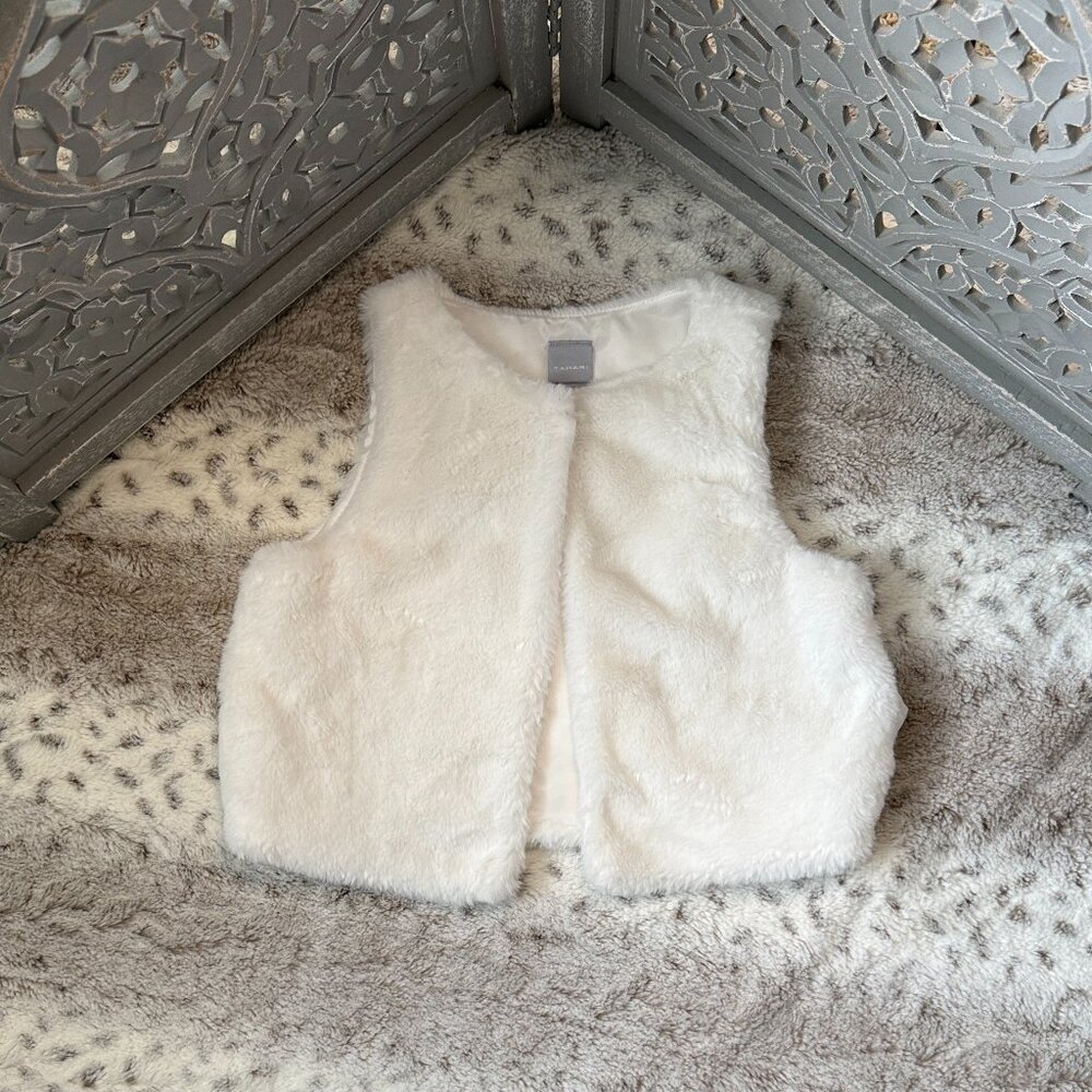 Tahari white faux fur vest girls medium wanderlust festival boho girlhoodcore